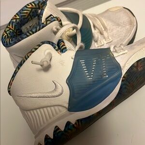 Nike Kyrie 6GS kids shoes